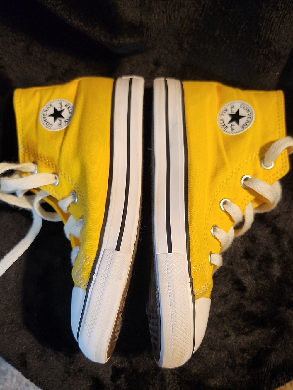Converse Toddler Sz 10 - Picture 2 of 9
